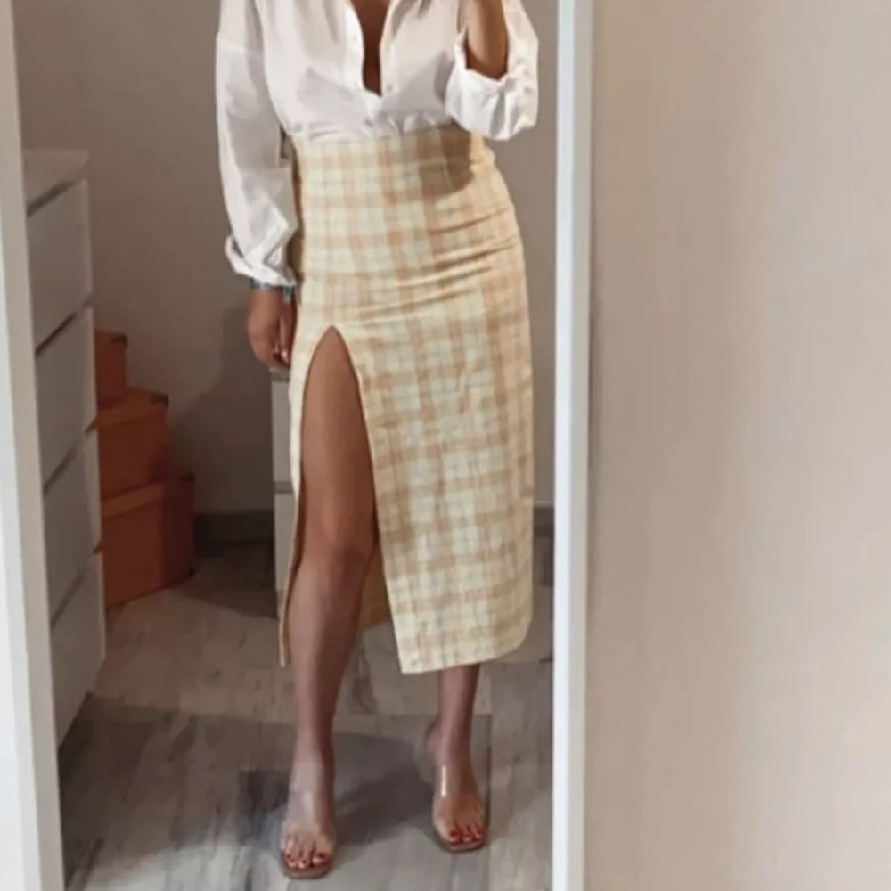 Kirious Plaid Midi High Waisted Skirt Skort Front Slit At Hem size Medium